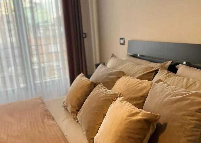 Nemis In The Centre Of Four Free Parking * Tirana