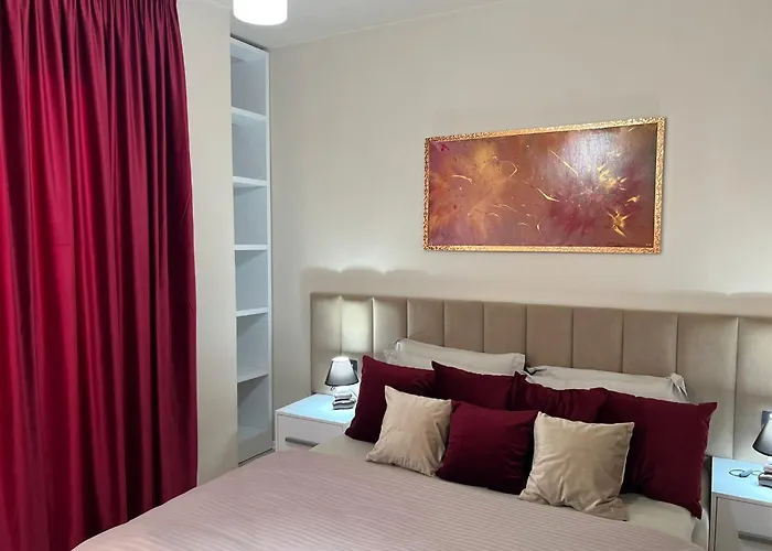 Nemis In The Centre Of Four Free Parking Appartement Tirana