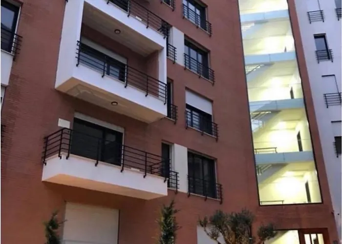 Appartement Nemis In The Centre Of Four Free Parking Tirana