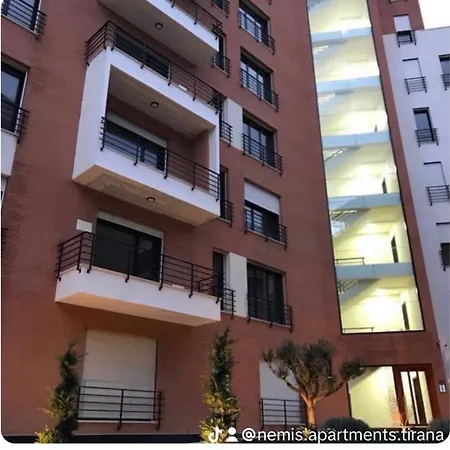 Apartamento Nemis In The Centre Of Four Free Parking Tirana